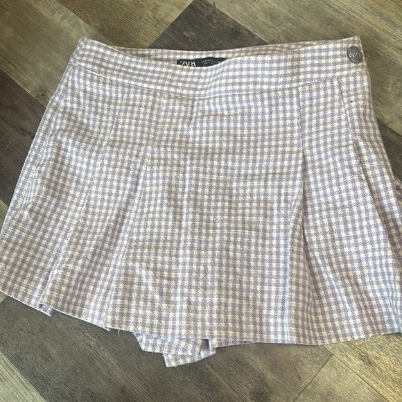 Zara Textured Pleated Mini Skort Skirt Size Medium Purple Plaid - Picture 3 of 3